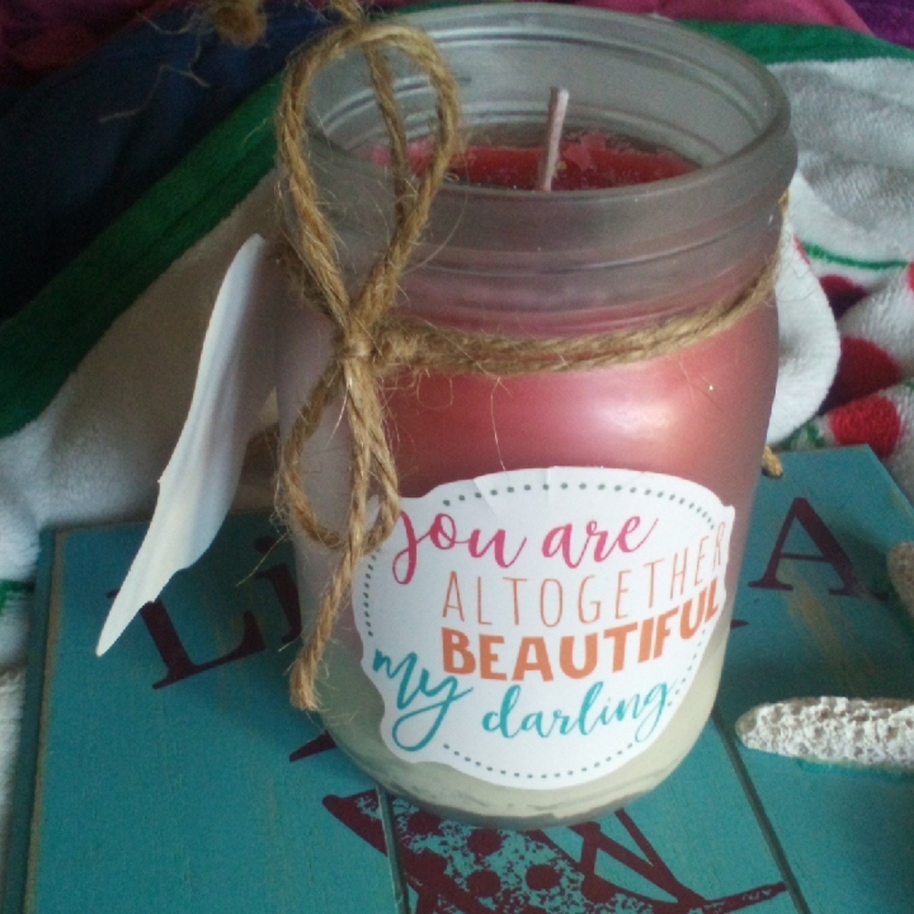 New. Tropical Scented Candle